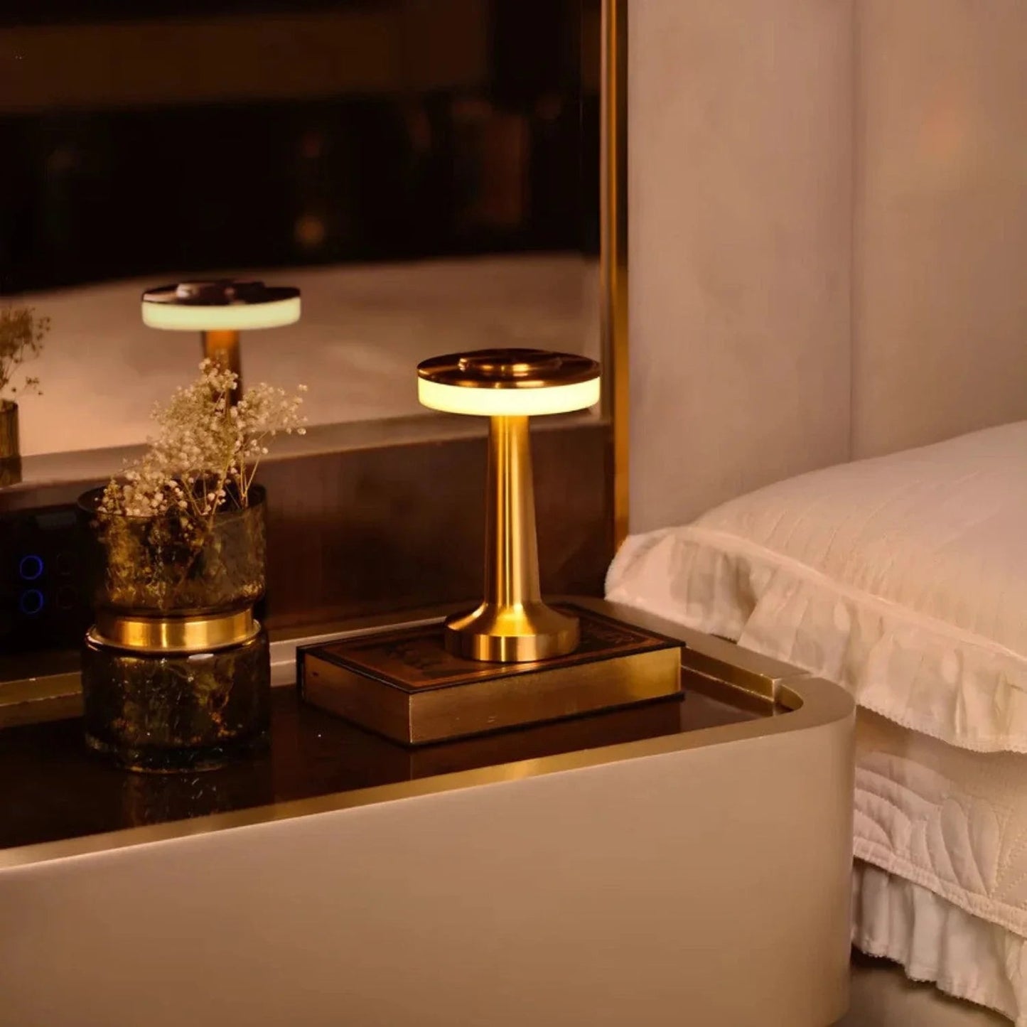 Classic Bar Table Lamp